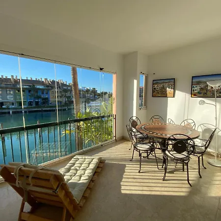 Apartment Con Piscina ,playa Con Vistas Panoramicas En La Marina De Sotogrande *