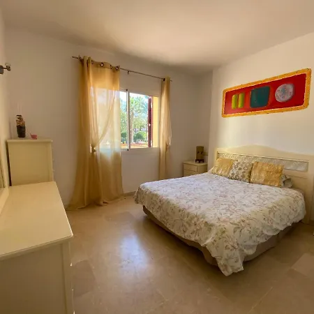 Apartment Con Piscina ,playa Con Vistas Panoramicas En La Marina De Sotogrande *